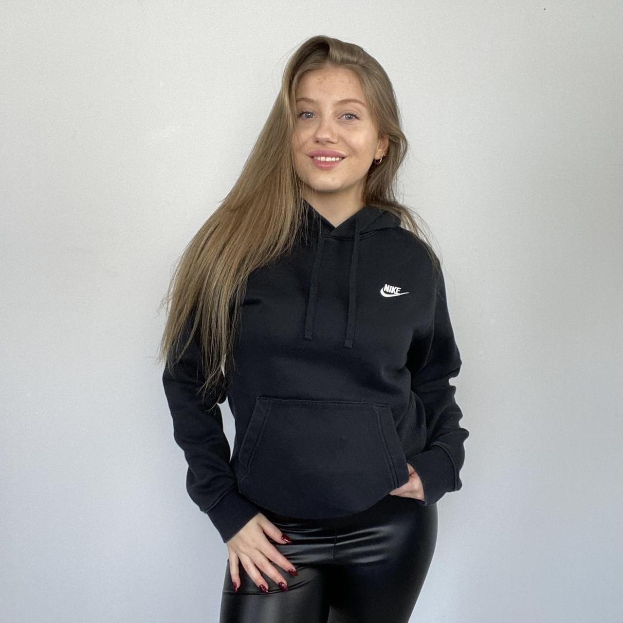 basic hoodie nike