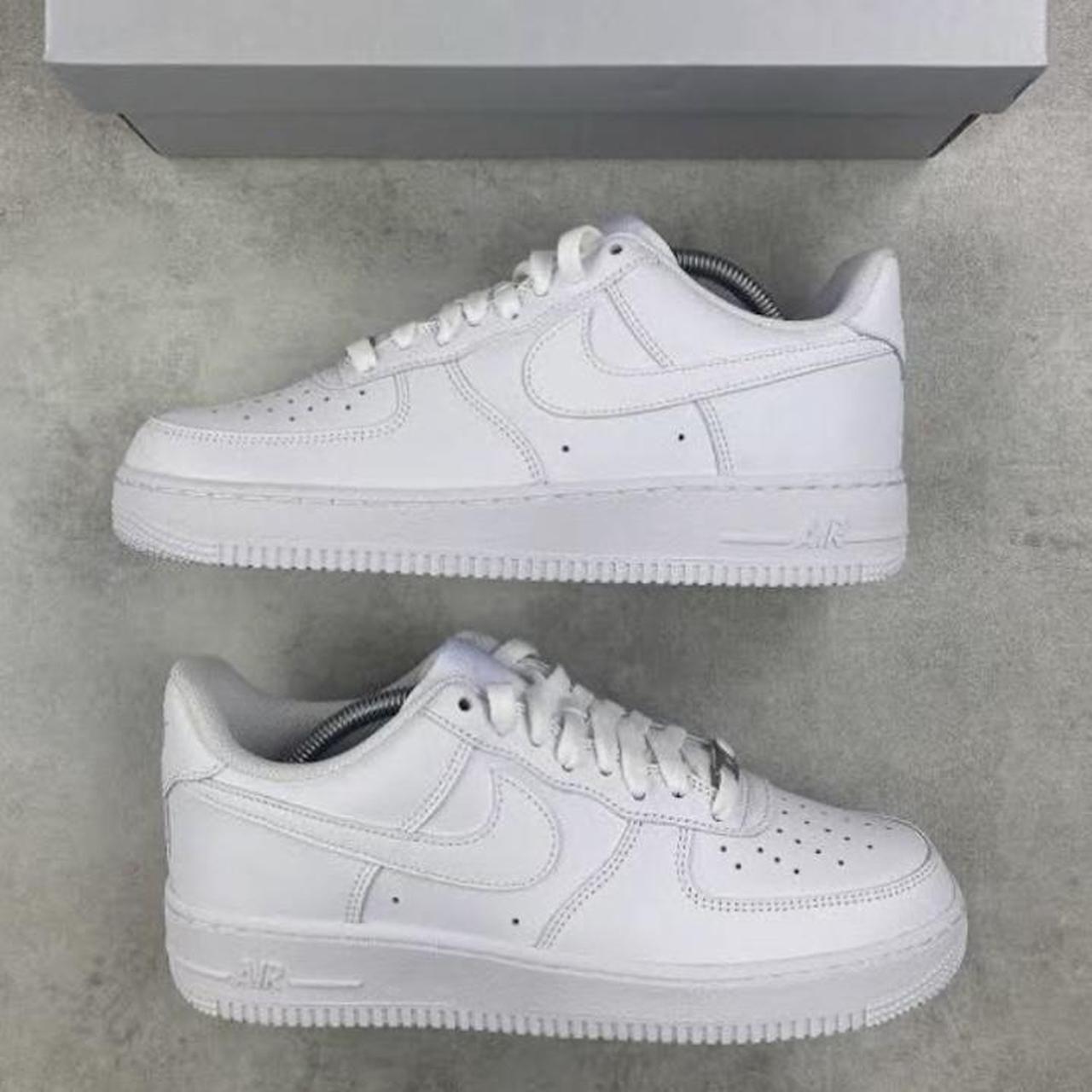 Nike Men's White Trainers | Depop