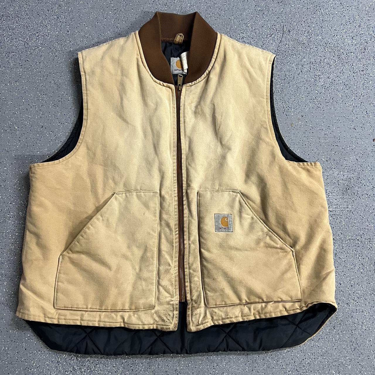 Vintage 90’s carhartt vest Super nice fade Quilt... - Depop