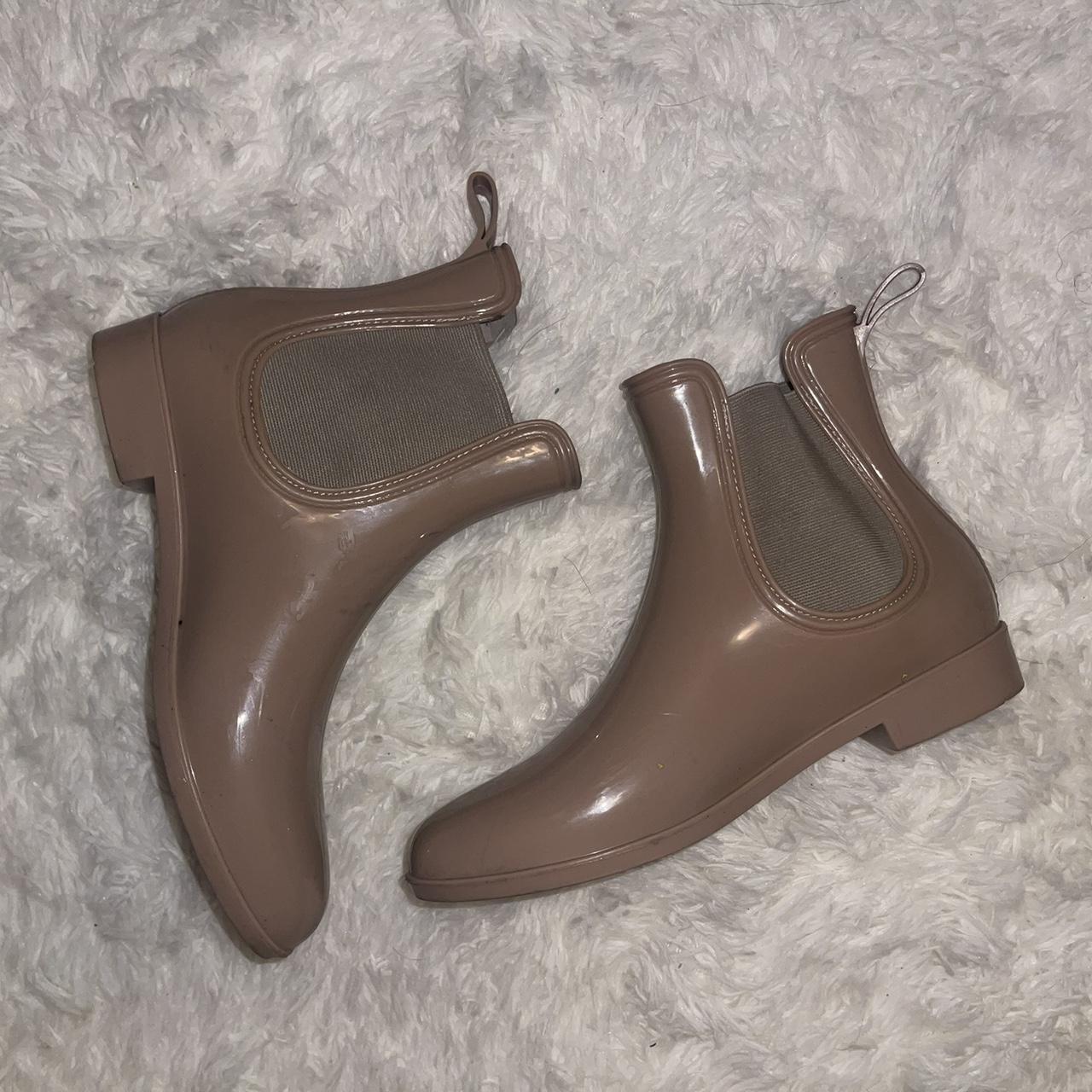 item listed by qp_closet