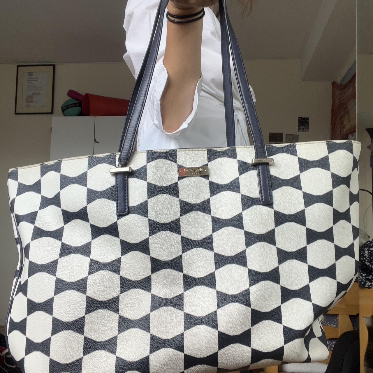 black and white kate spade leather tote bag/hand - Depop