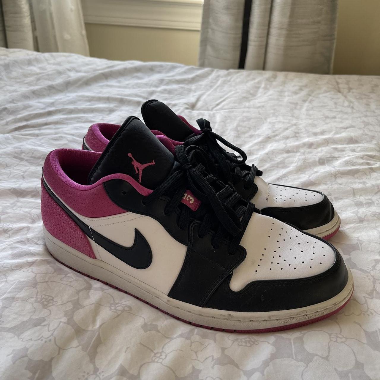 low top pink and black jordans