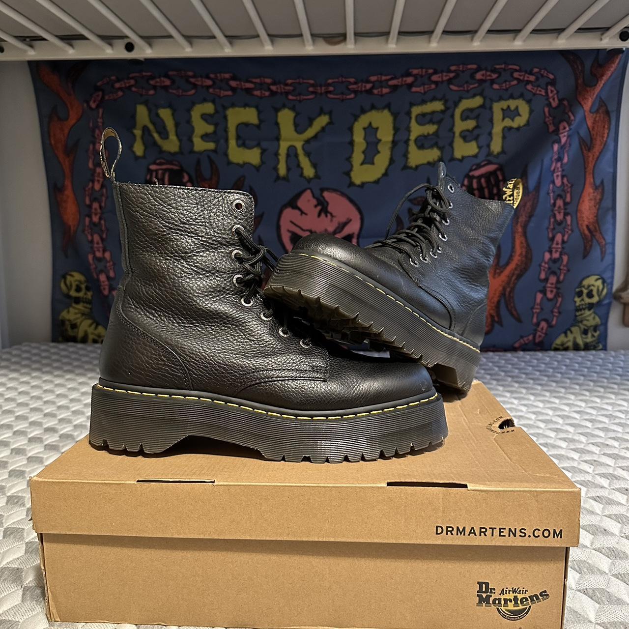 jadon dr martens size 4