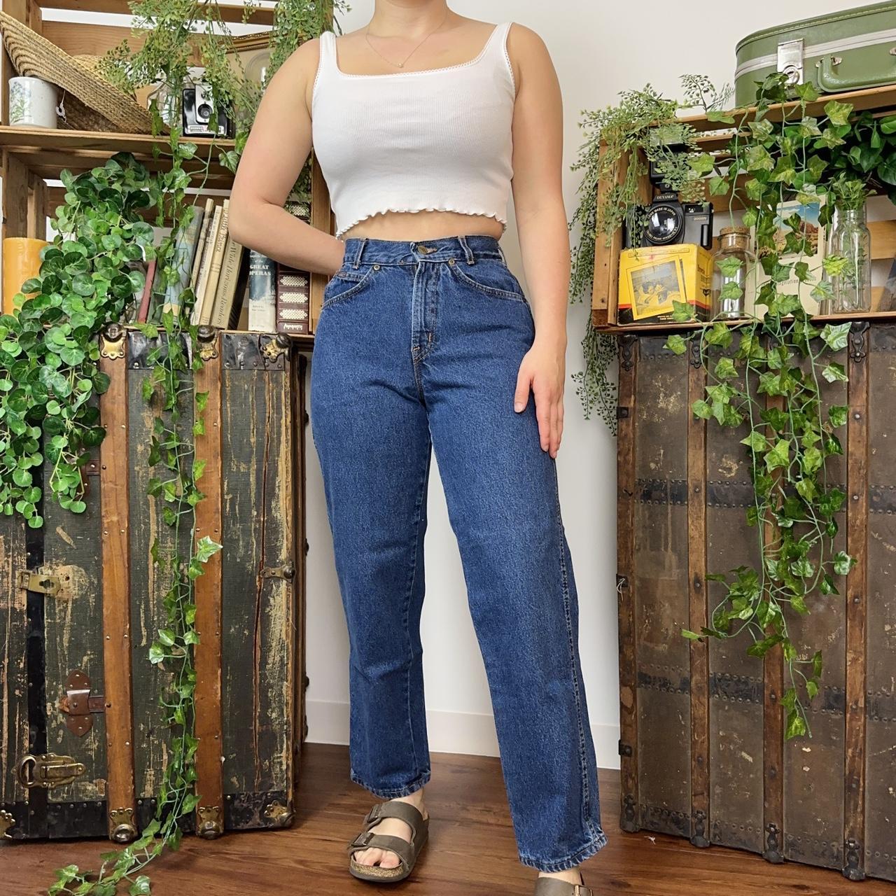 Vintage high waisted dark wash chic 90s mom jeans