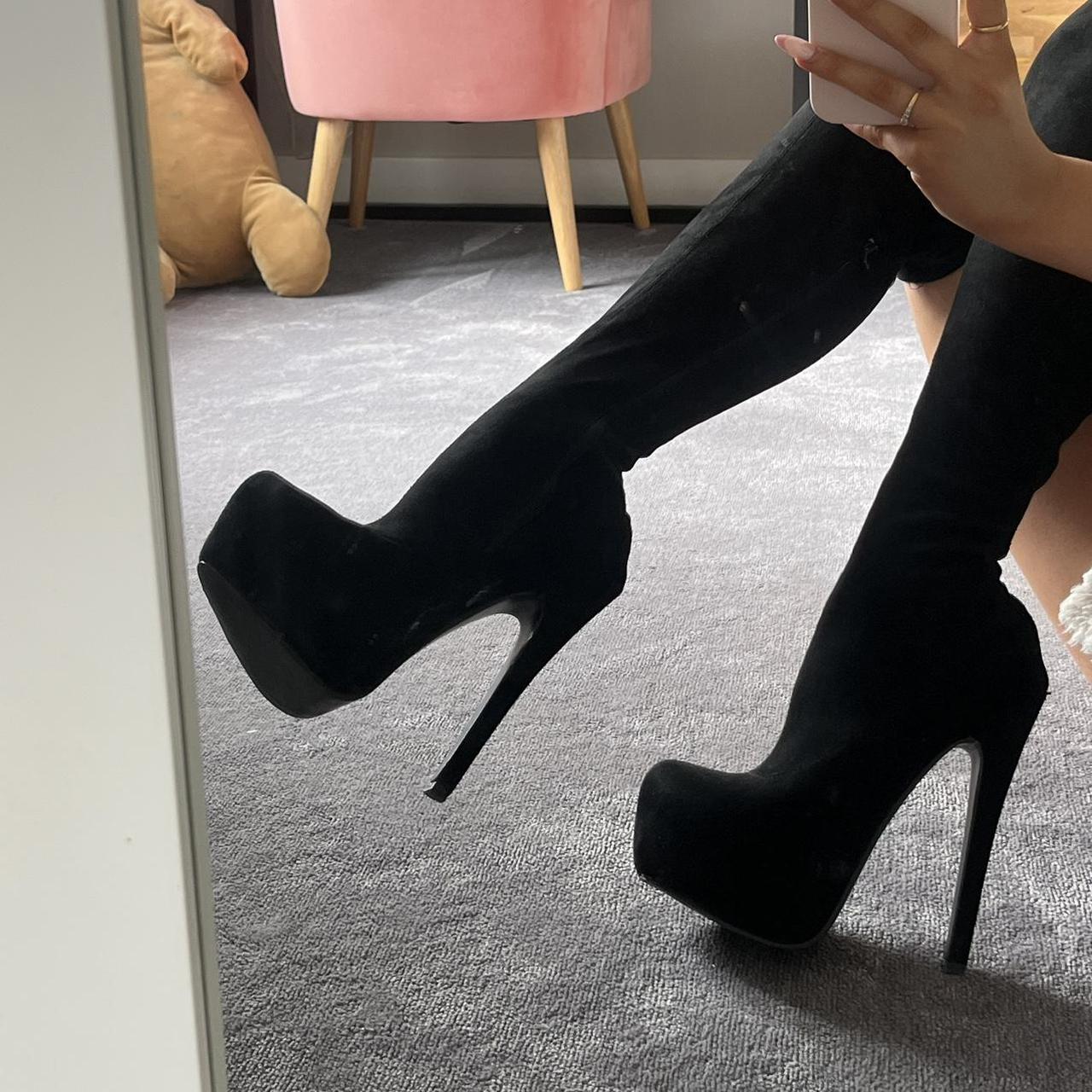 snakeskin closed toe heels