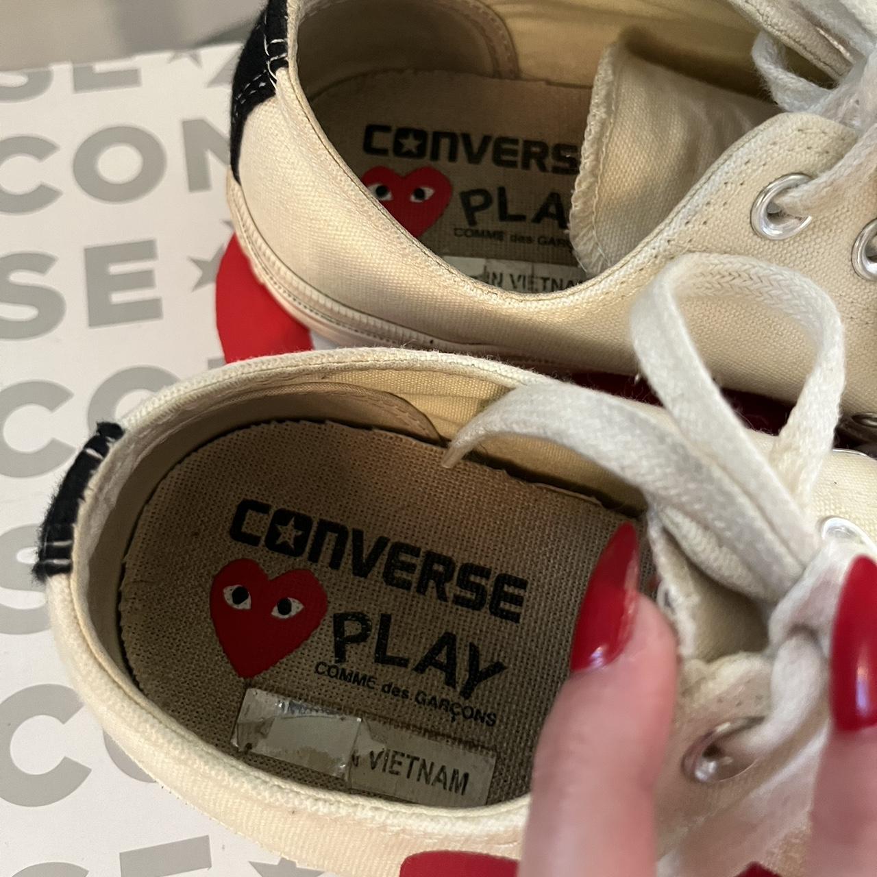 Comme des Garçons Play Women's Cream and Red Trainers (4)