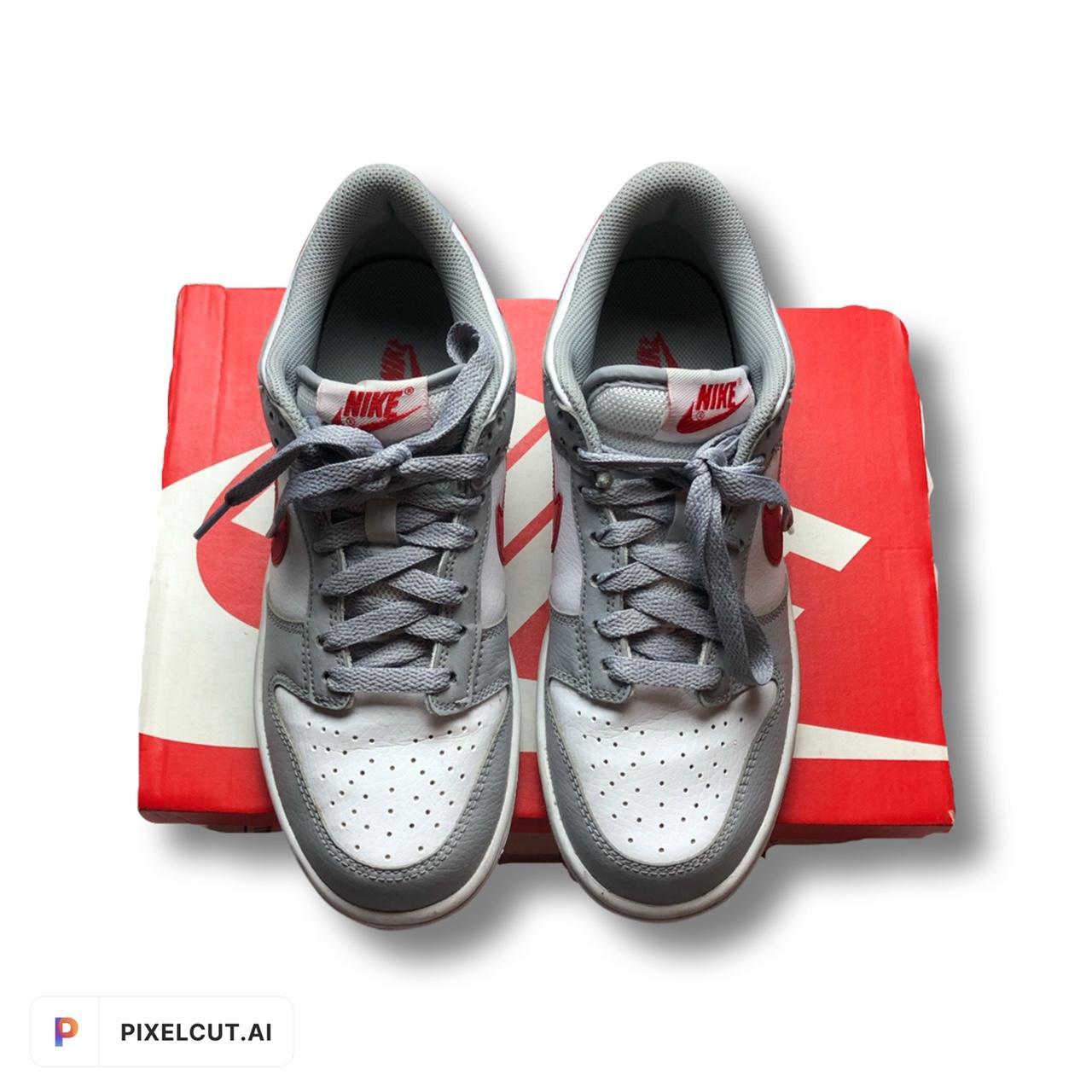 nike grey and red trainers