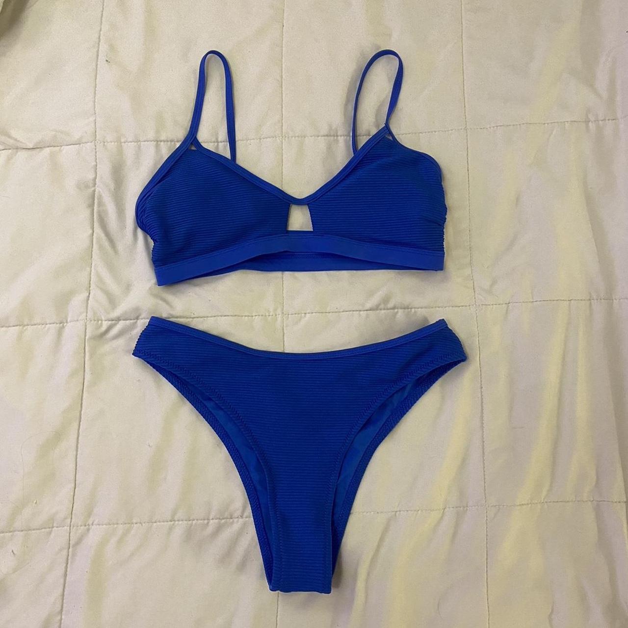 Women's Blue Bikinis-and-tankini-sets | Depop