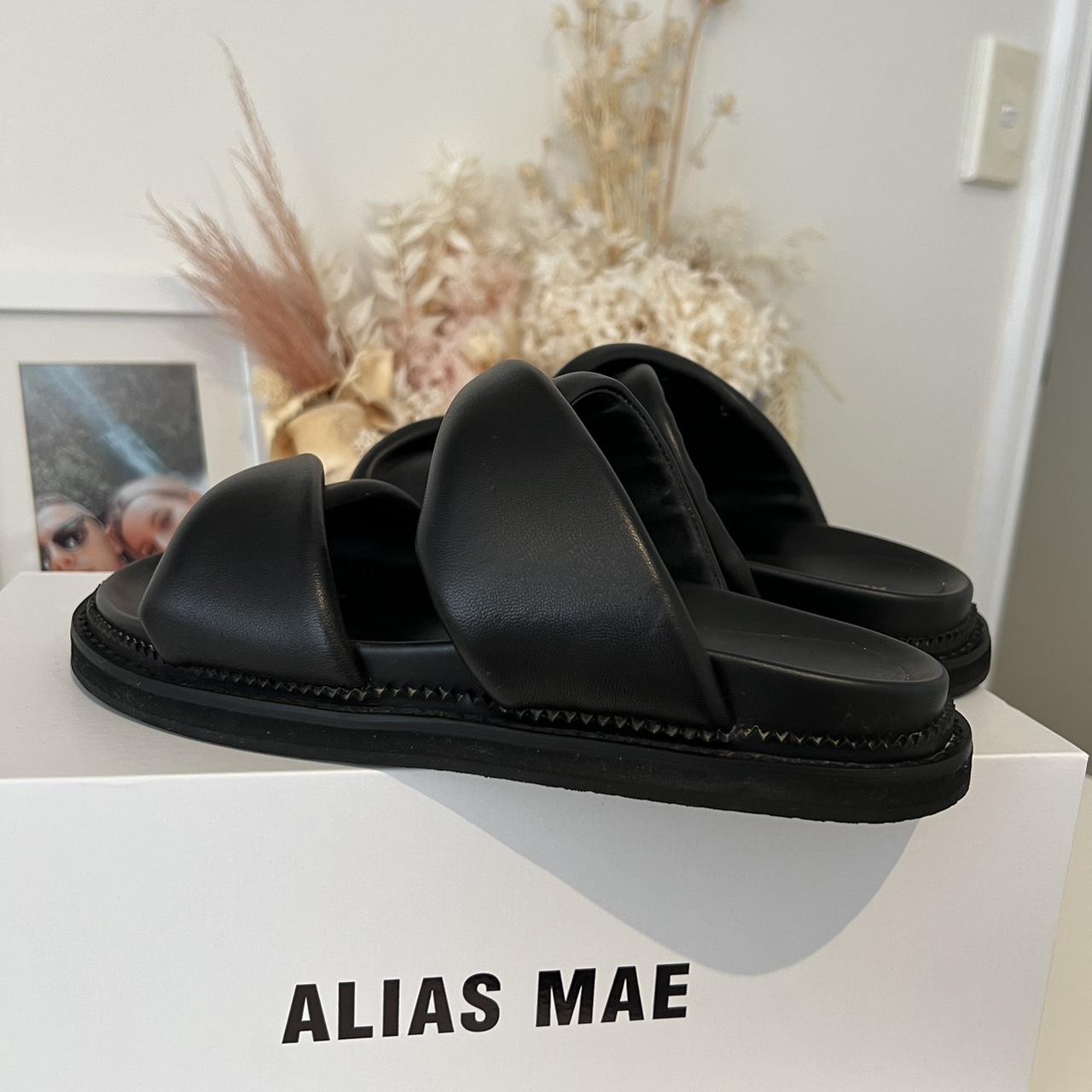 alias mae niki sandals