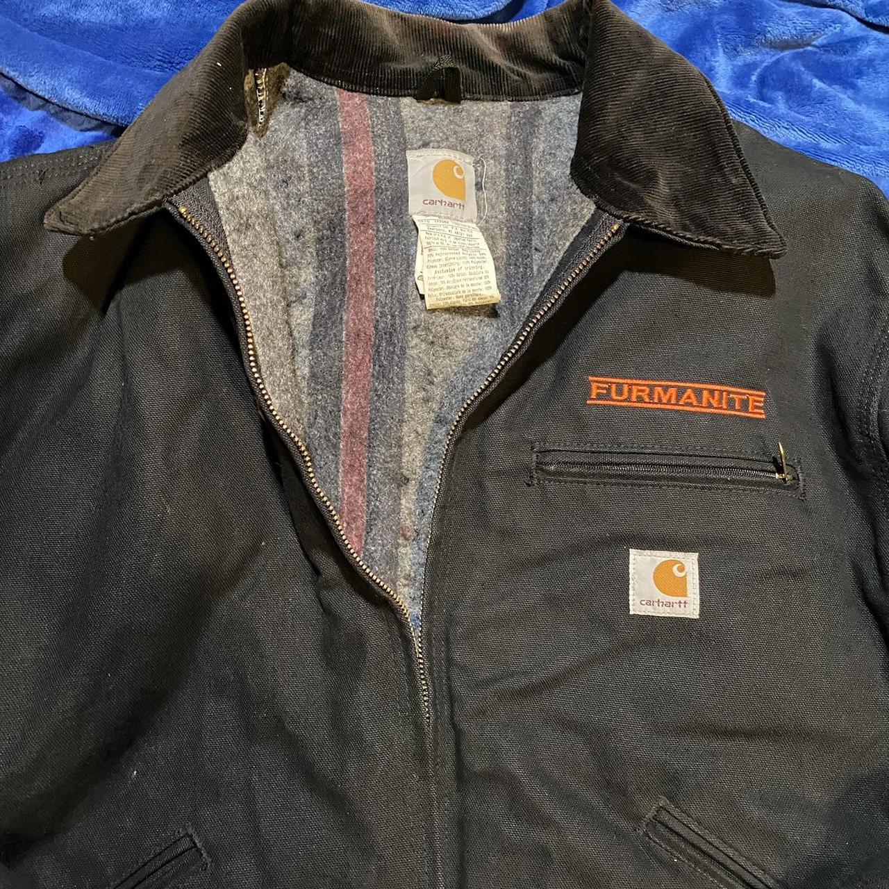 Used Vintage Carhartt Jacket Fits Like An XL But Can Depop   P0 