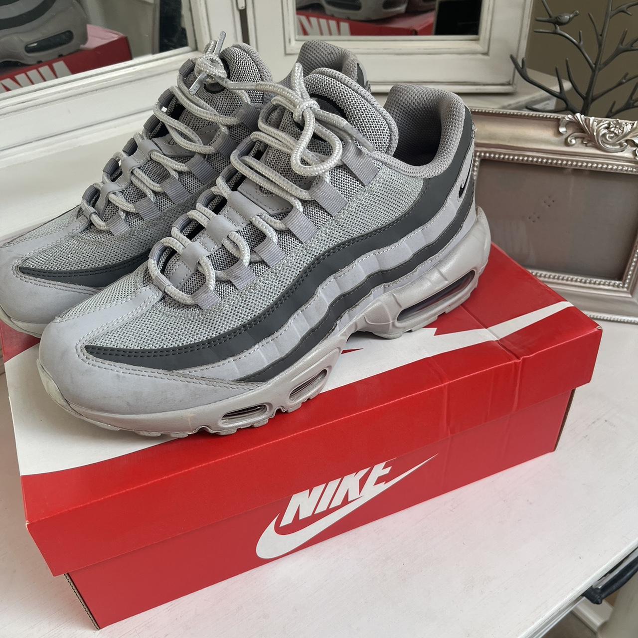 Men's air max 95 hotsell wolf grey