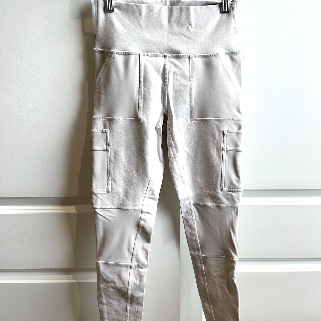 Alo cargo leggings RN#87370. Size Medium. Color - Depop