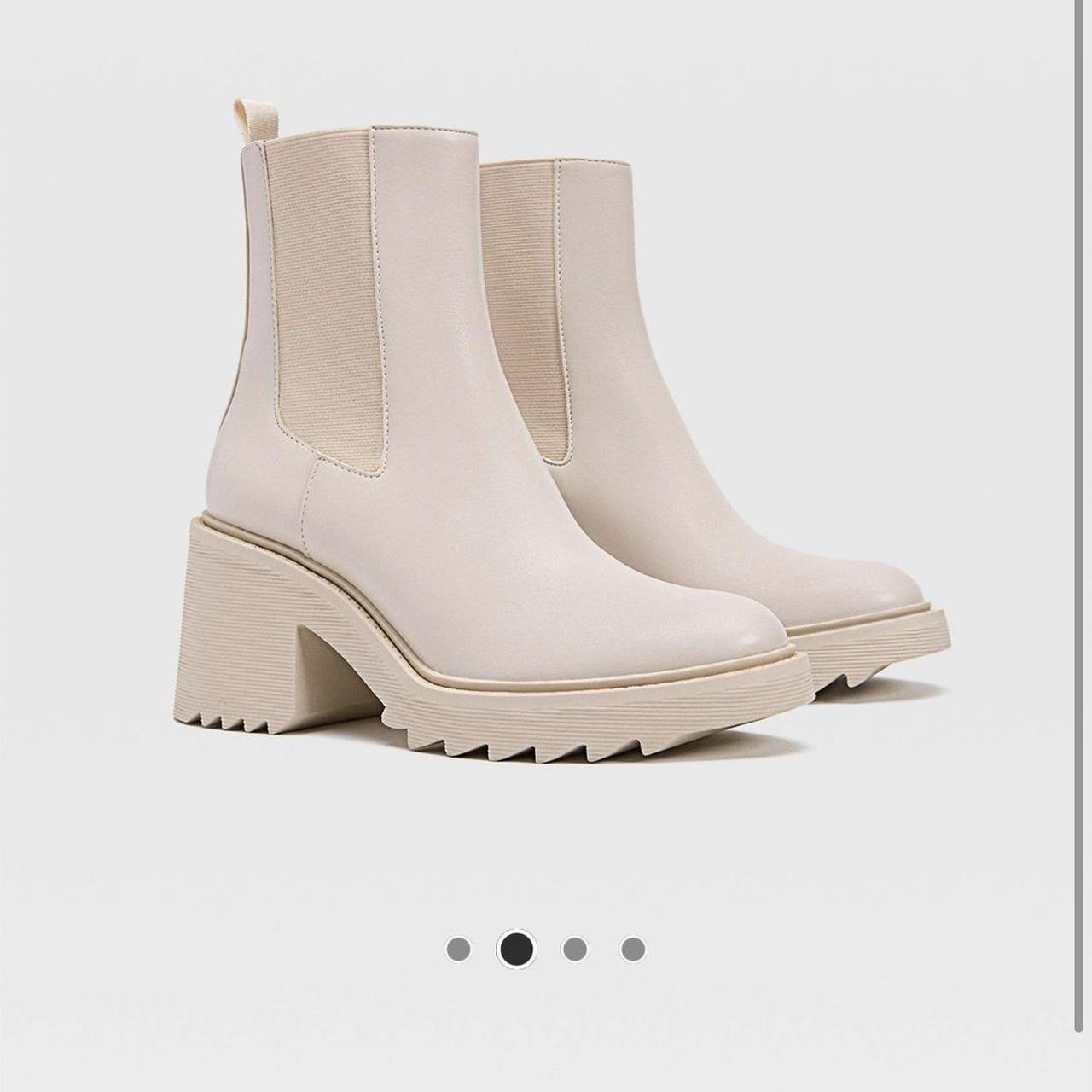 Stradivarius chunky heeled Chelsea boots in Depop