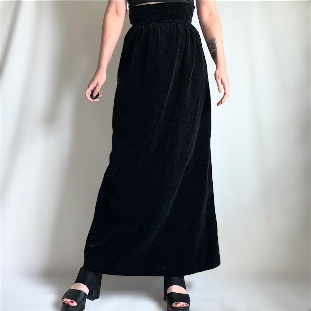 Vintage 70s 80s black velvet maxi skirt zipper on. Depop