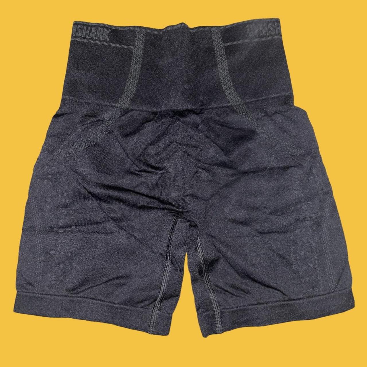Gymshark Apex Seamless shorts. Size Medium in purple.