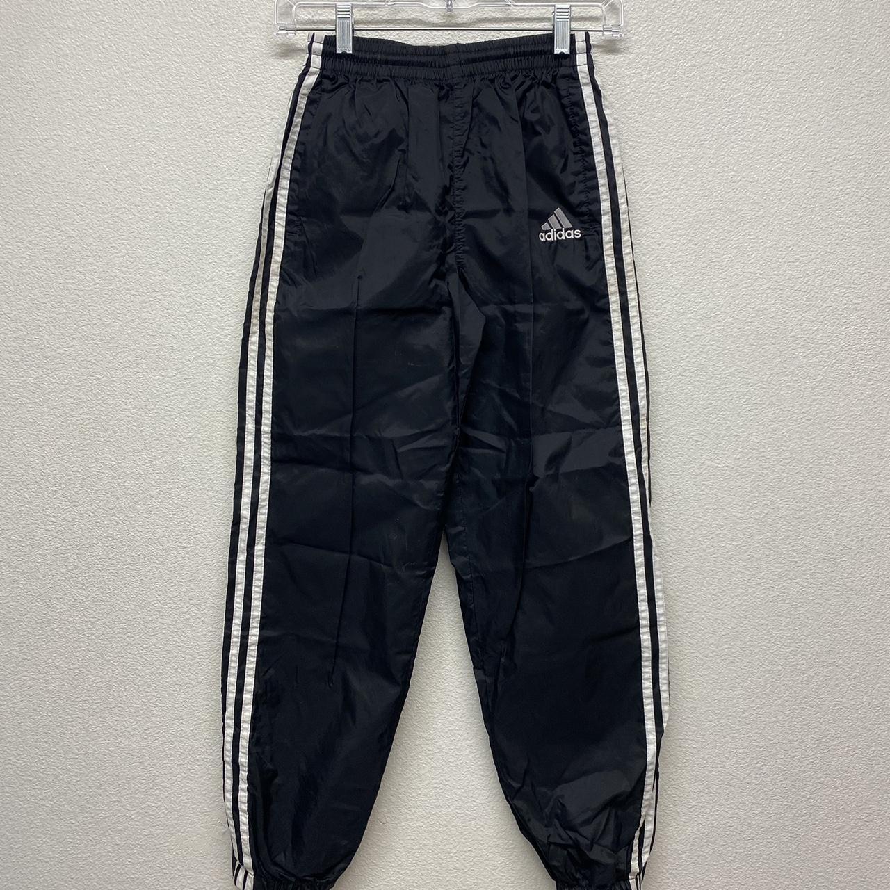 Found this Vintage Adidas Track Pants. Is it legit? Zippers are