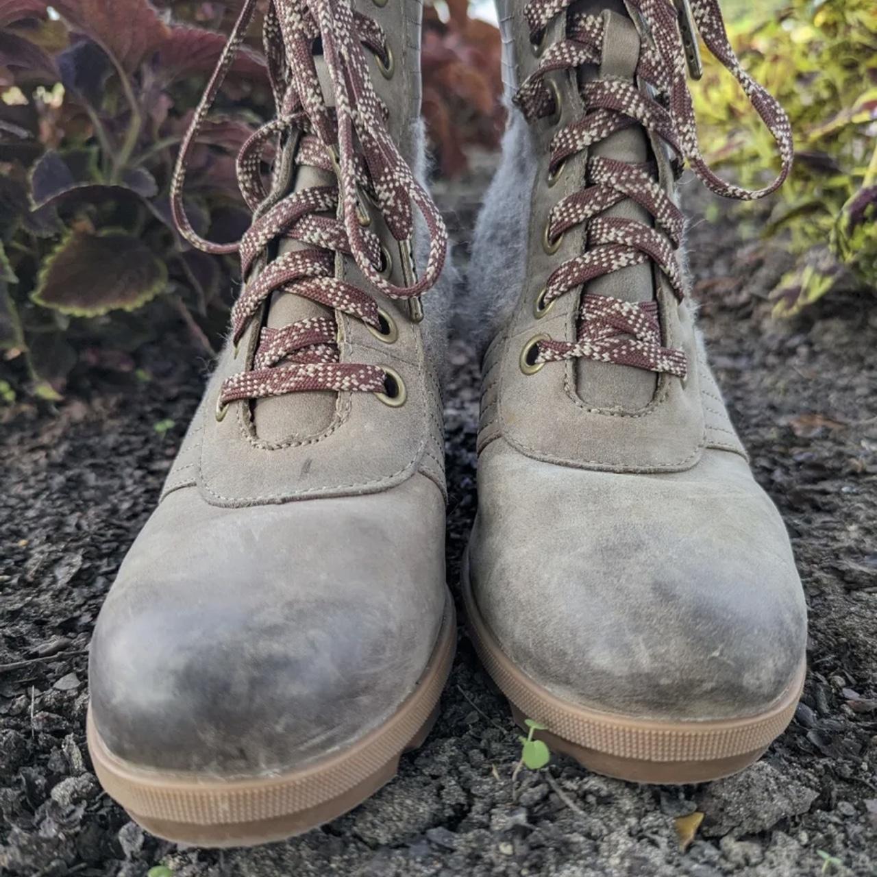 sorel women's lexie wedge booties