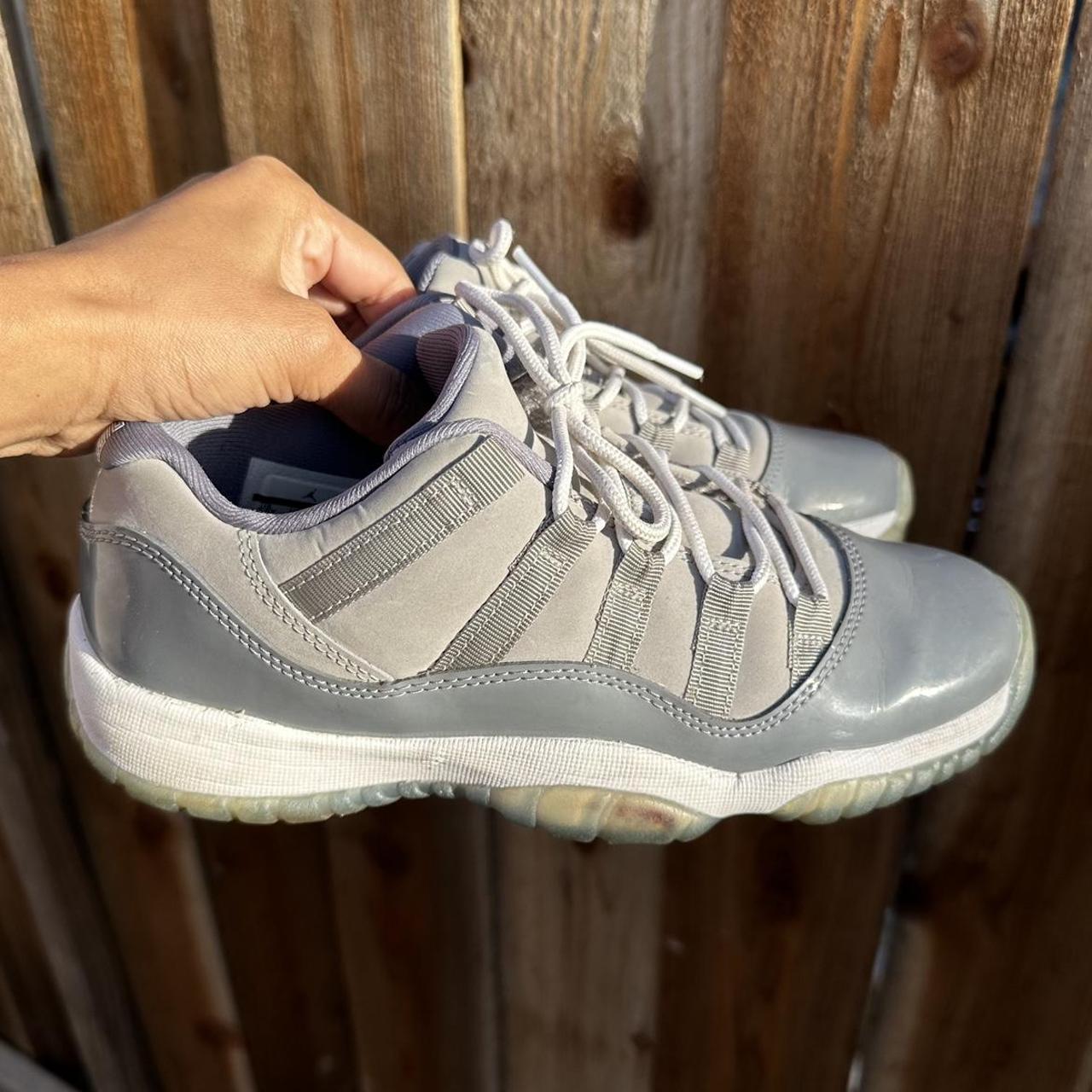 womens grey jordan shoes