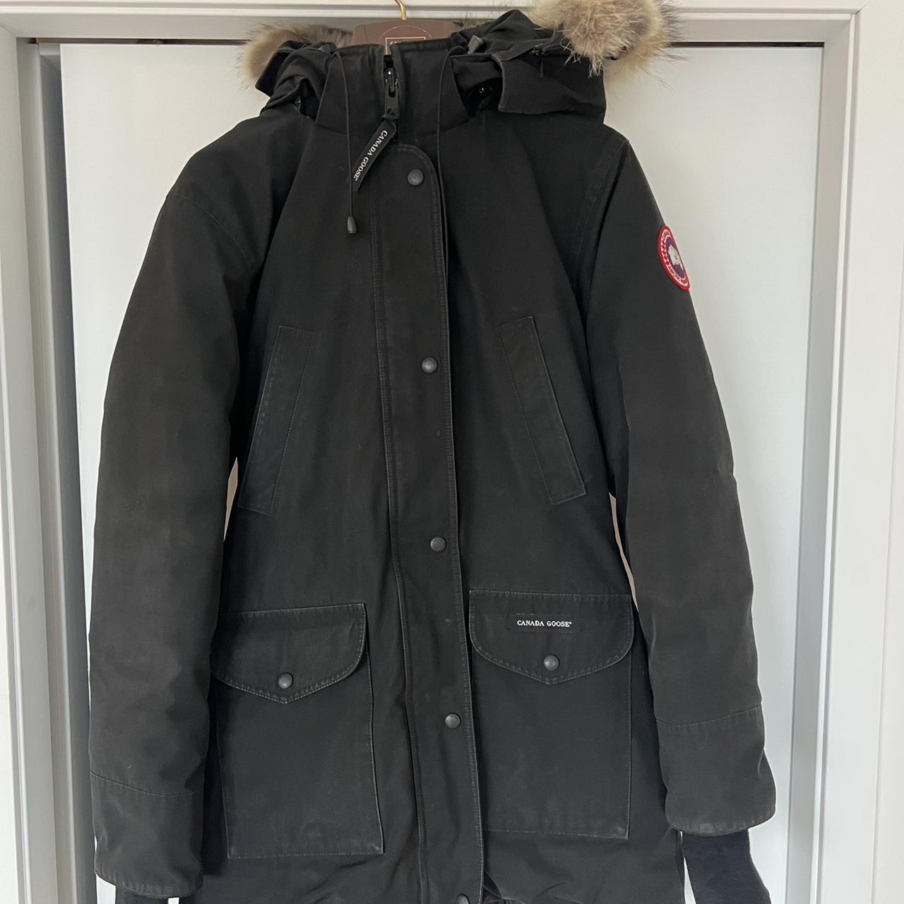 Selling my AUTHENTIC Canada Goose women’s Trillium... - Depop