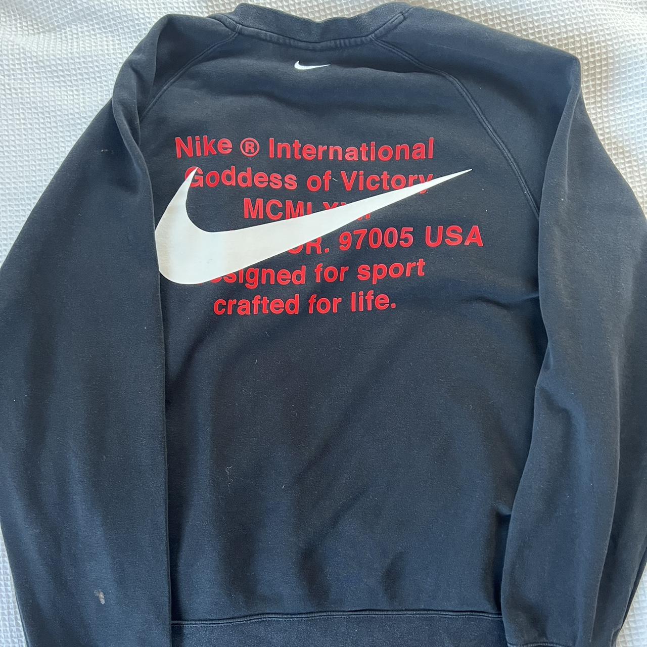 mens black and white nike sweatshirt