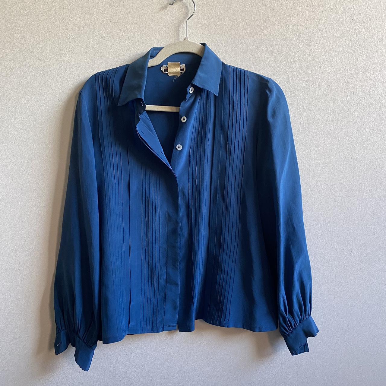 Saks Fifth Avenue Women's Blouse | Depop