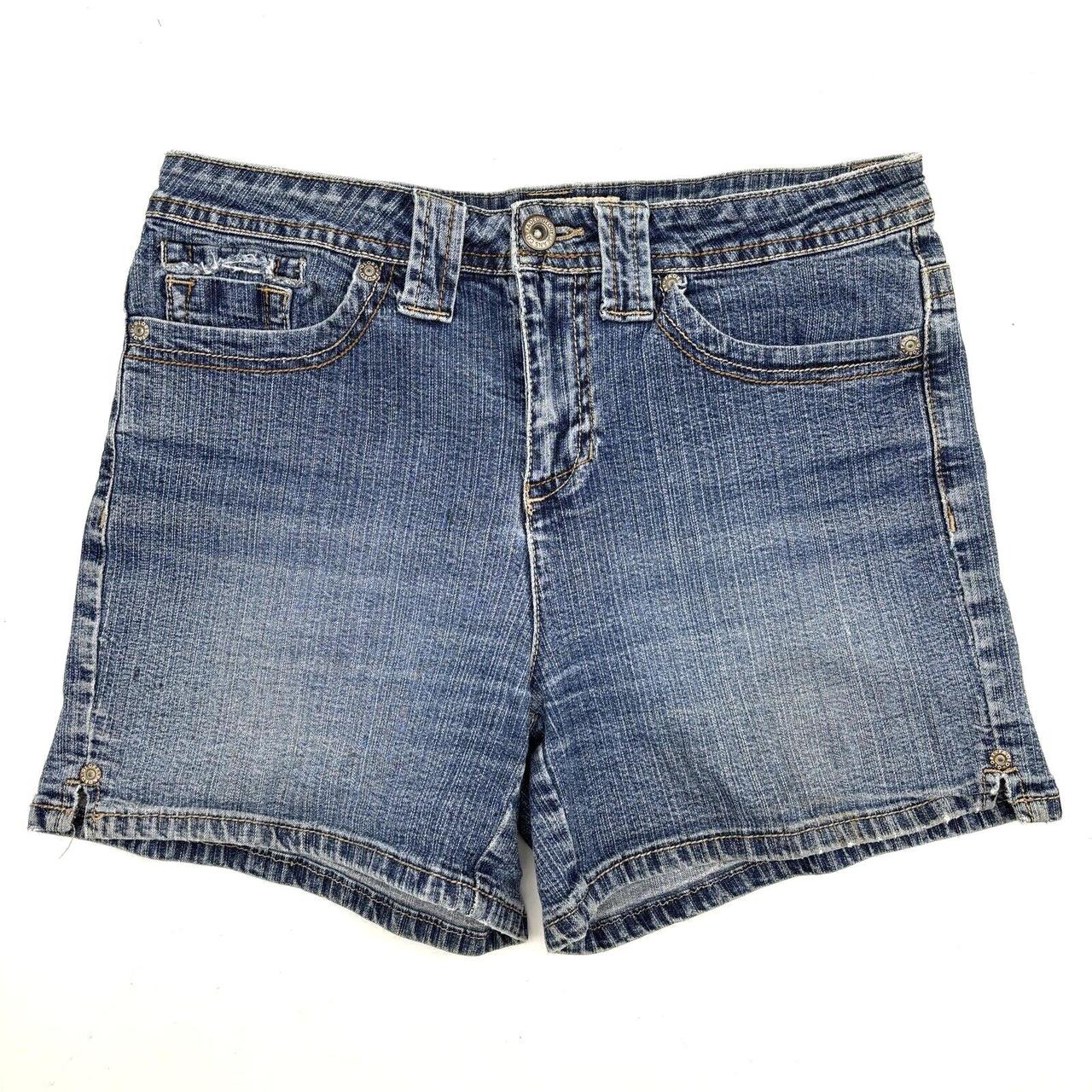 item listed by velvetposter