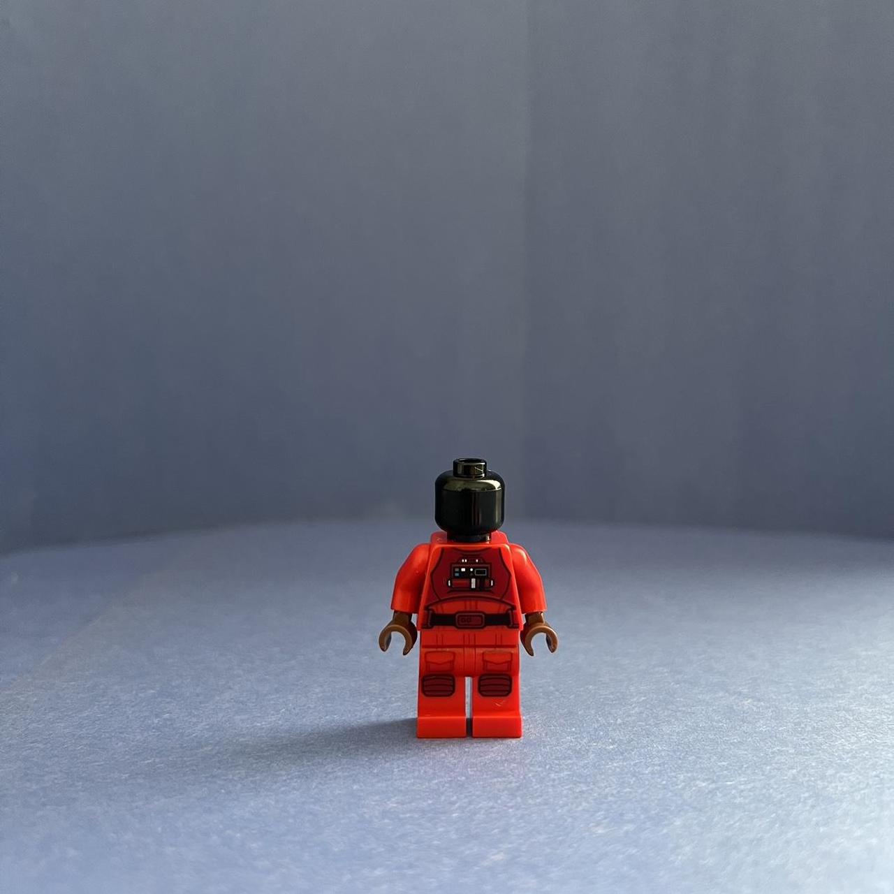 Lego Major Vonreg LEGO Major Vonreg's TIE Fighter 75240