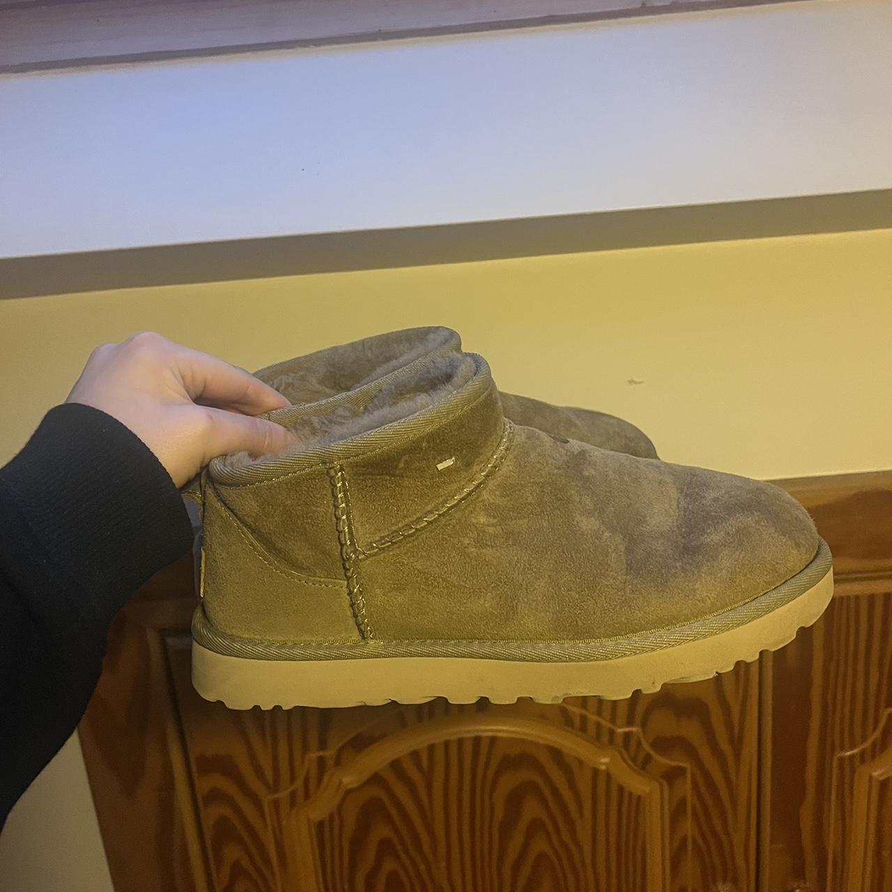 Authentic mini Uggs size UK 5! Bought from Ugg... - Depop