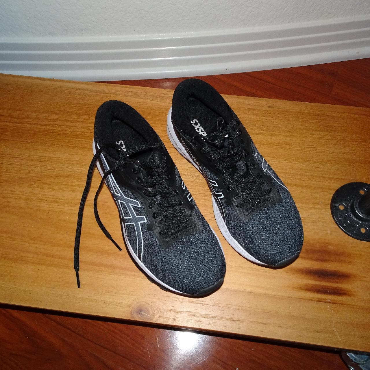 asics black & white running shoes! - Depop