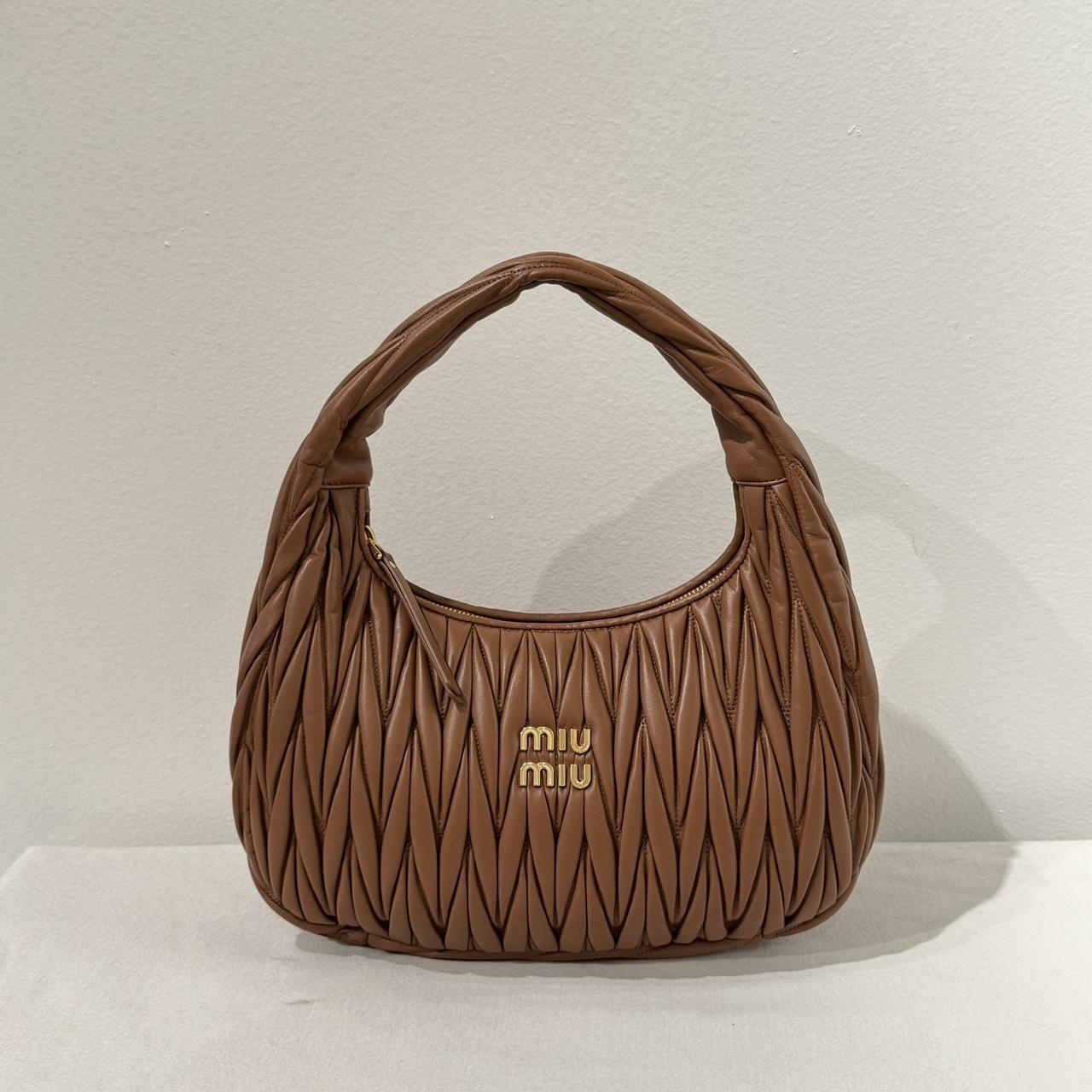 MiuMiu 'Hobo Wander' handbag レディース ハンドバッグ MIU MIU Wander Matelasse Hobo Bag🤎 -retails for | Depop