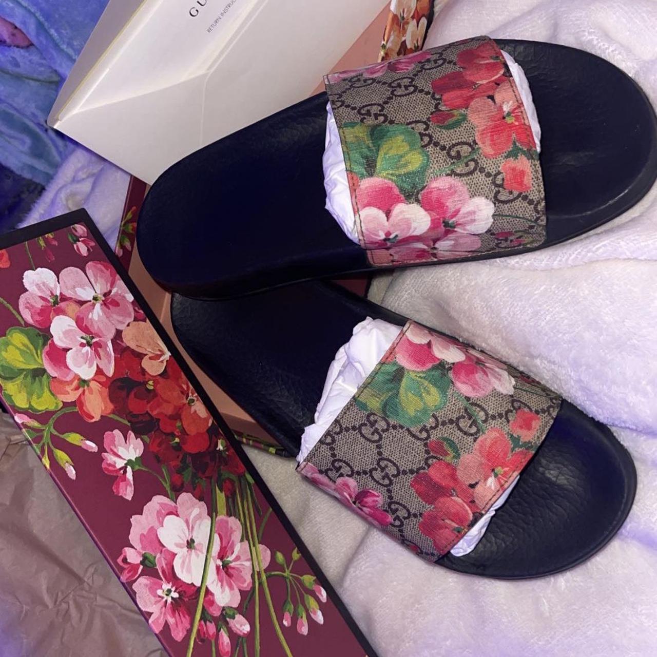 Authentic Gucci Bloom sliders size 5, comes in box... - Depop