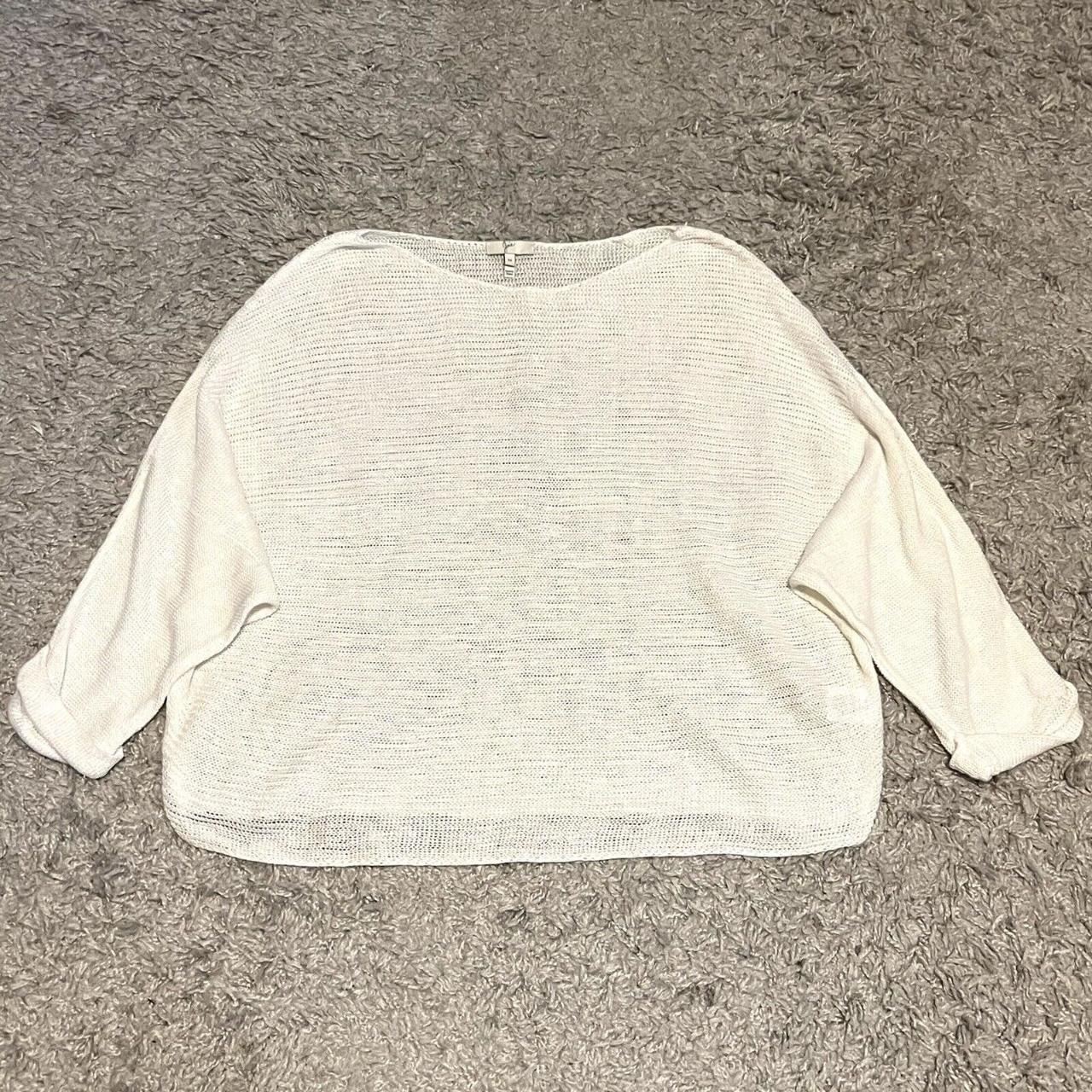 White lightweight outlet jumper