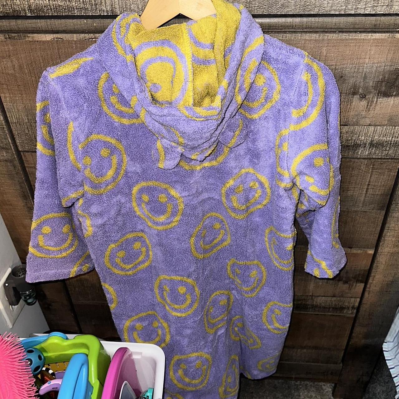 short hooded smiley face robe brand new, never been... - Depop