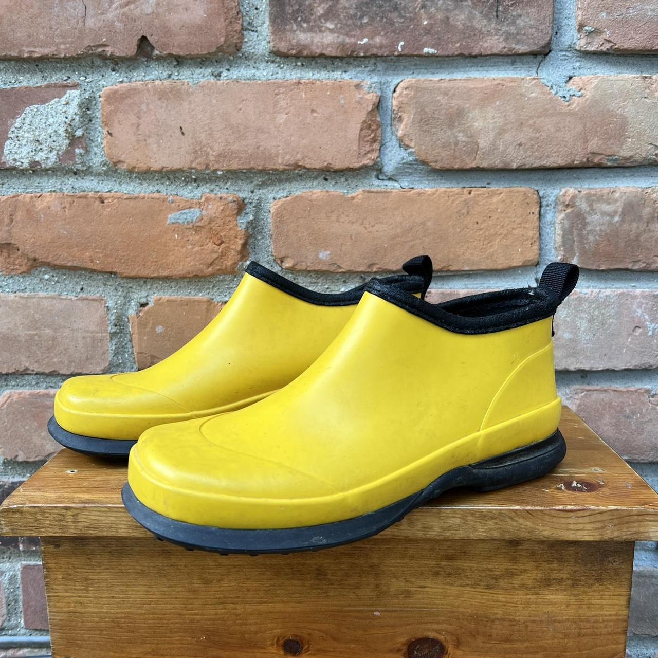 Women's low outlet rise rain boots