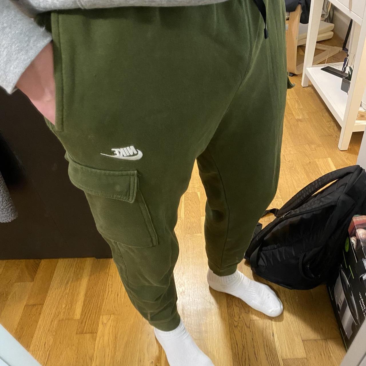 mens nike cargo joggers