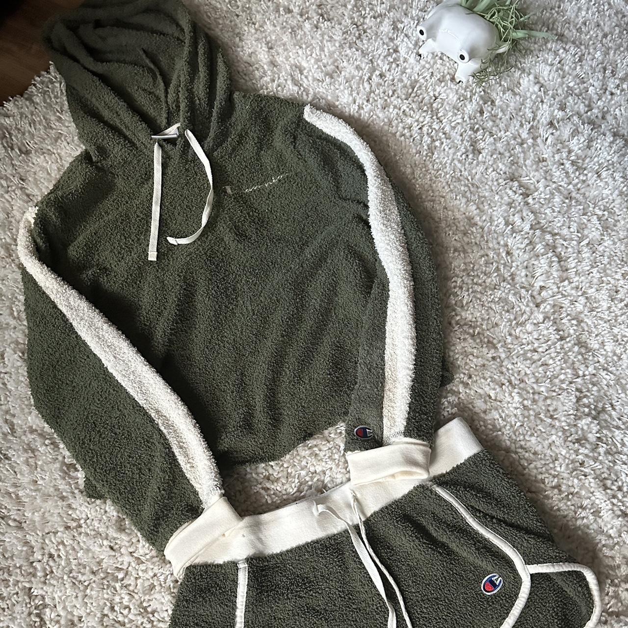 Champion sweater outlet olive green 3*