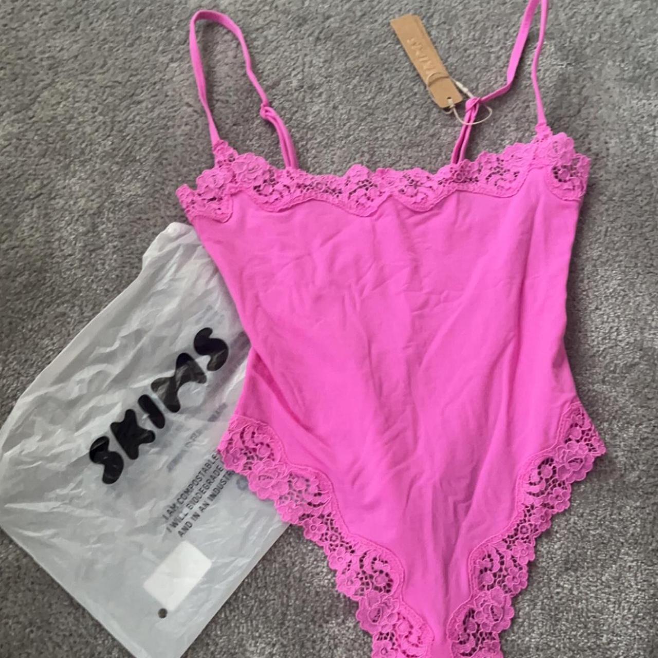 Skims Women's Pink Bodysuit | Depop