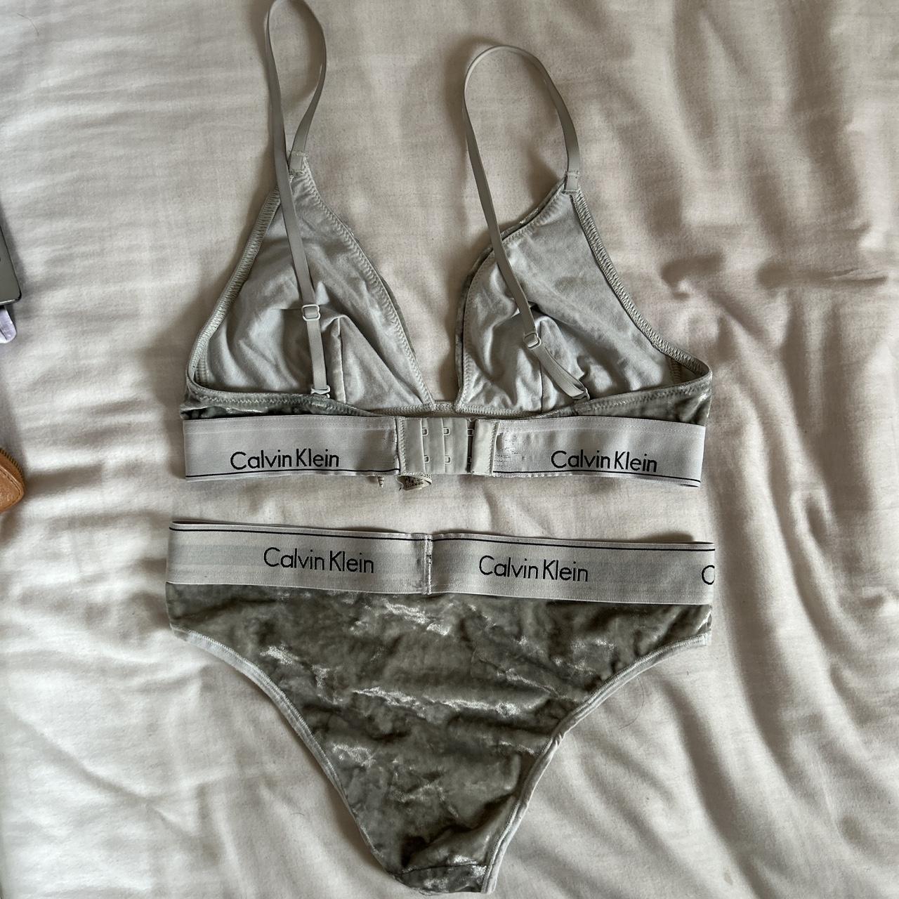 Calvin klein women's velvet set best sale