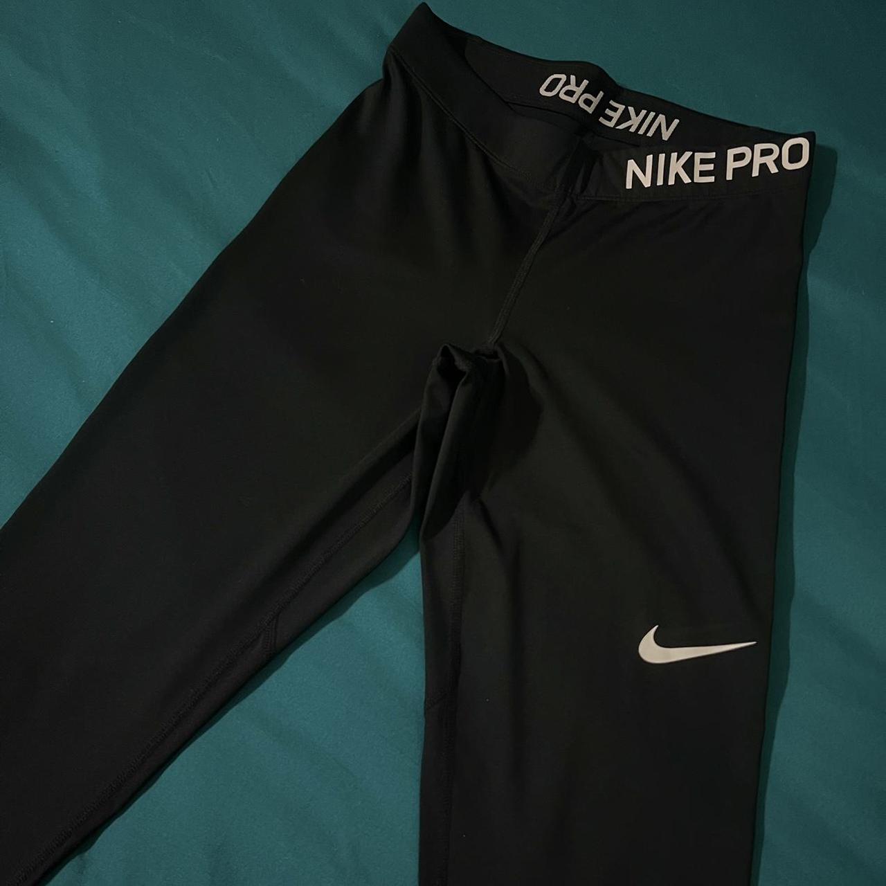 Nike Pro Dri-FIT Women’s 7/8 Length Cropped Leggings... - Depop