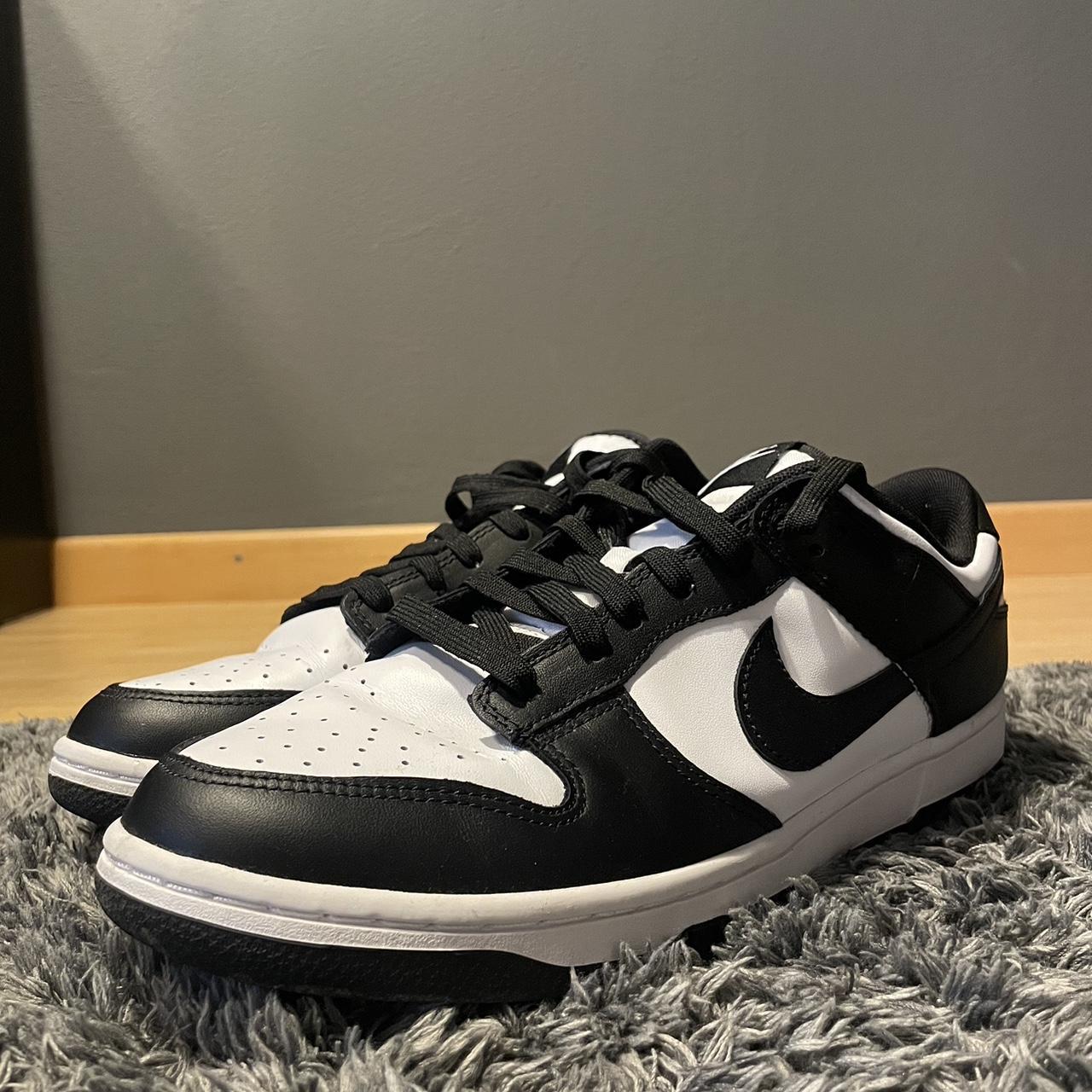black and white dunks size 10