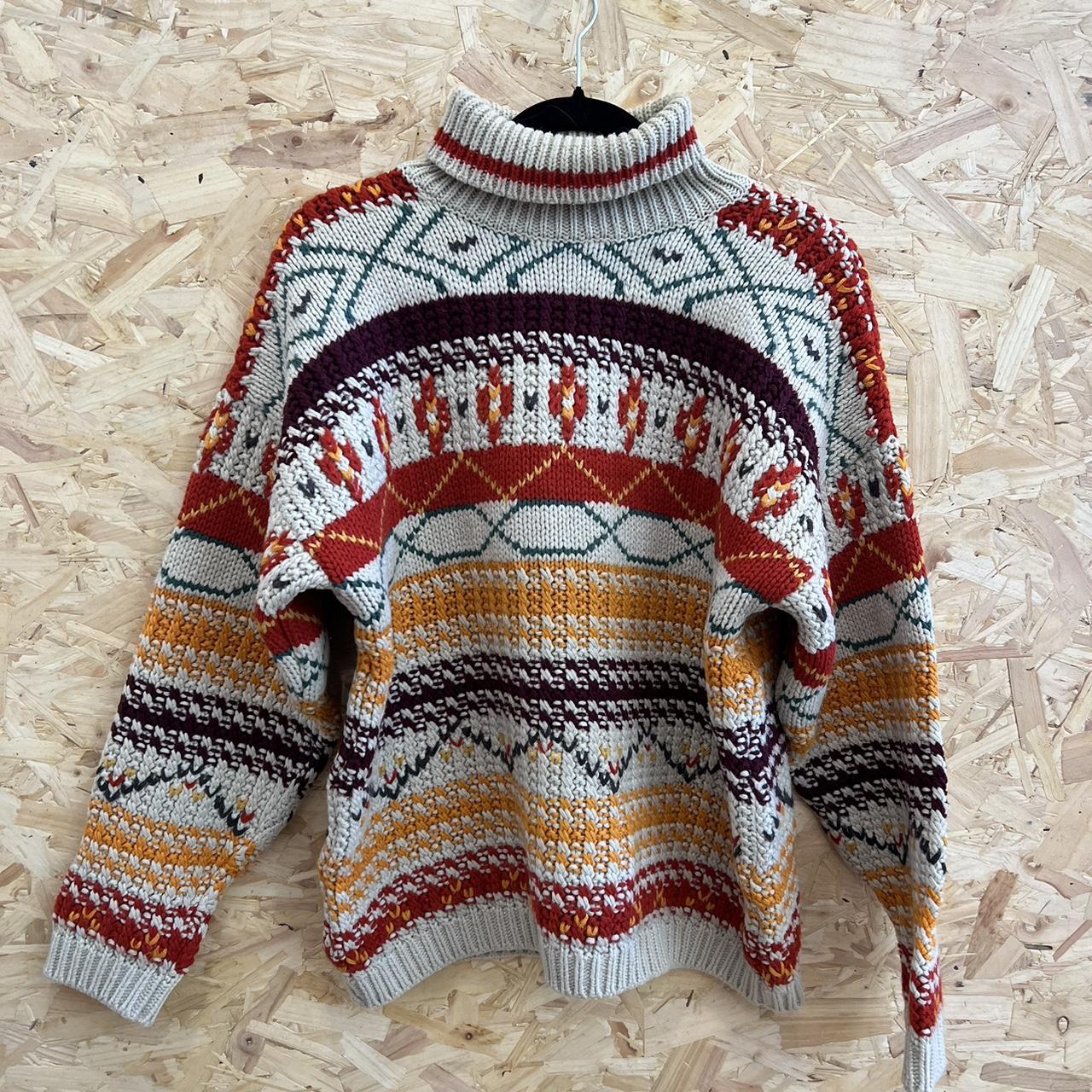 80s/90s chunky knit jumper with a Depop