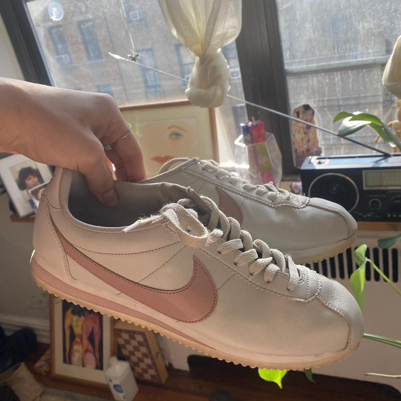 womens trainers nike pink