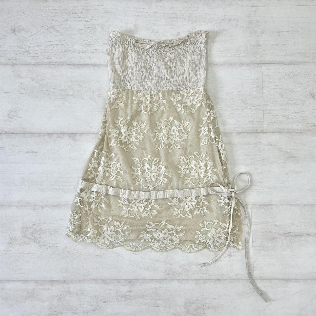 Vintage Intimissimi Y2k lace strapless bandeau top. - Depop