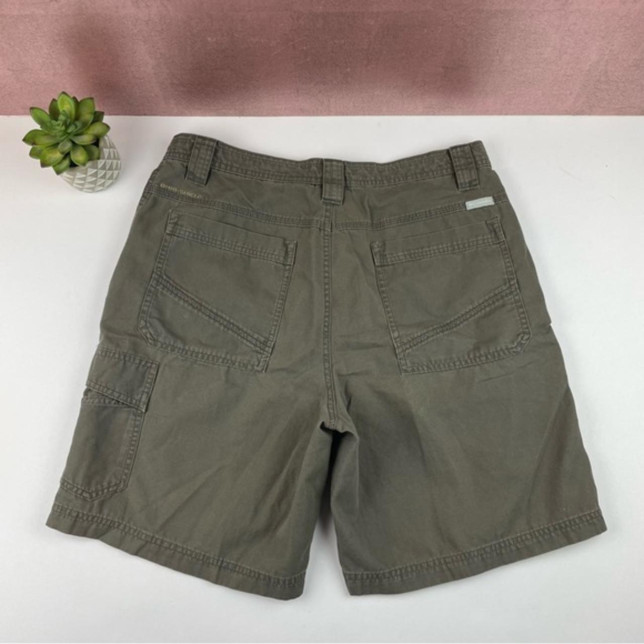 Columbia Shorts Men Size XL Cotton Olive Green RN 69724 CA 05367