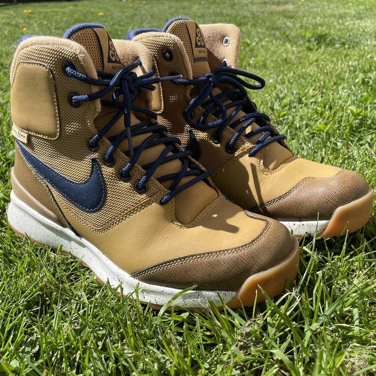 Nike stasis acg boots hotsell