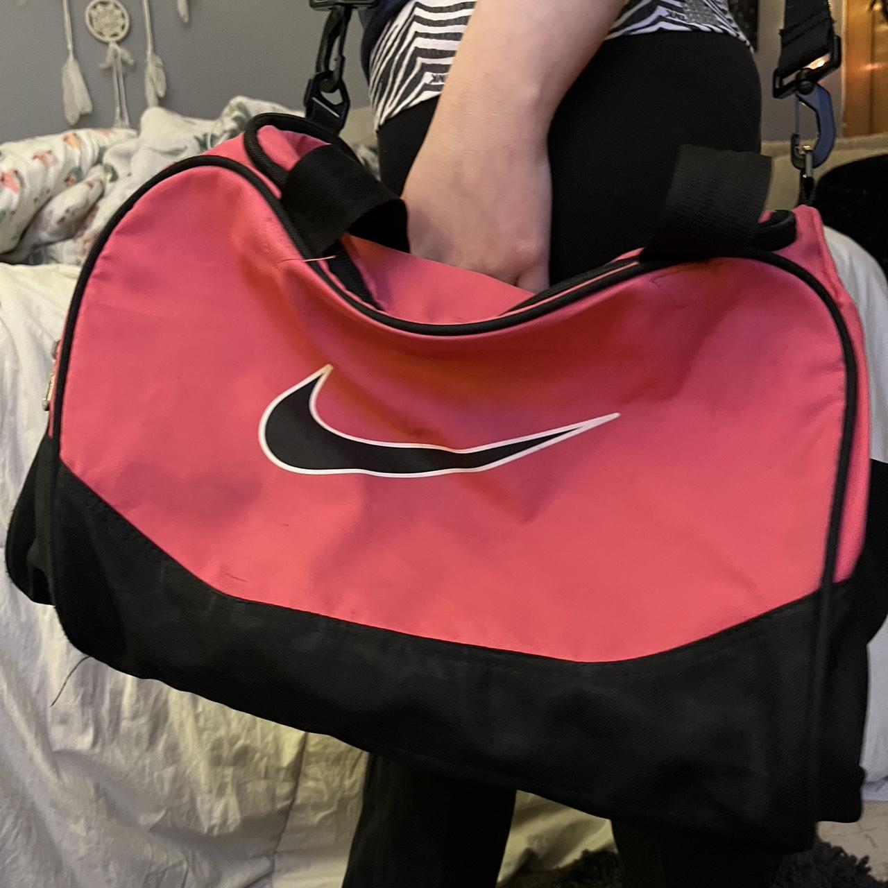 womens black nike bag
