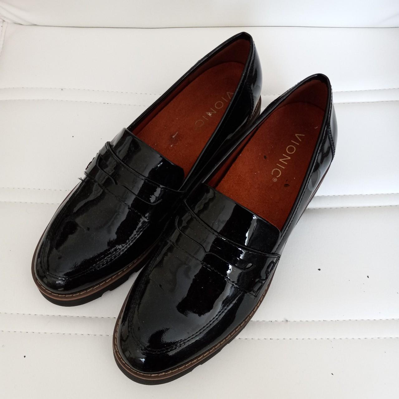 Vionic Women's Black Loafers | Depop