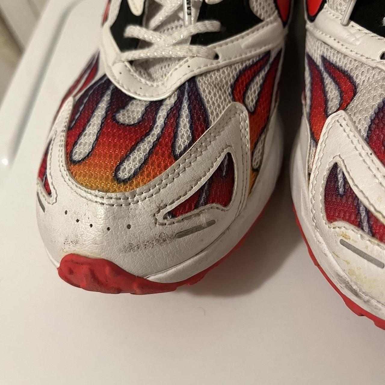 supreme nike spectrum on feet