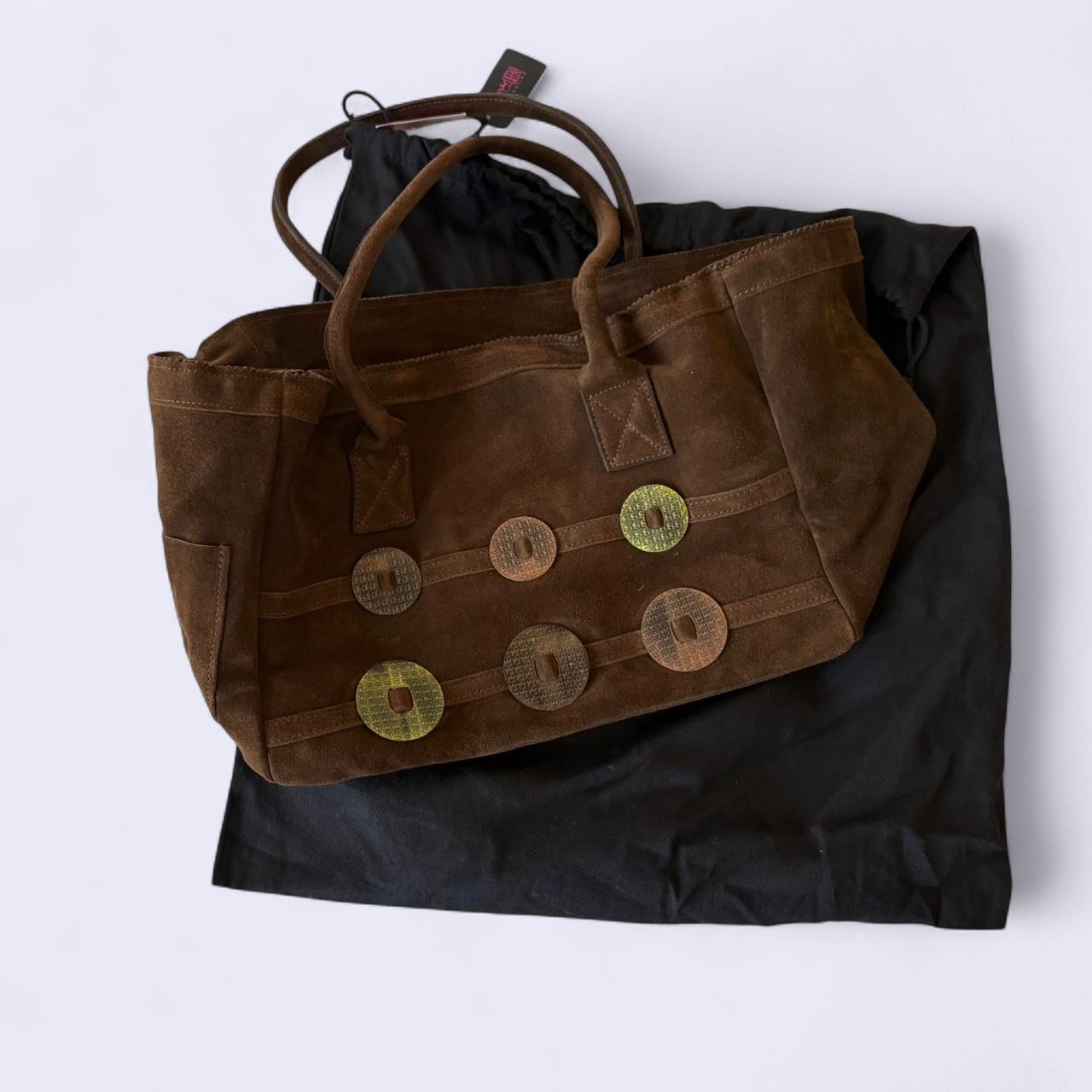 item listed by lexuhprovtg
