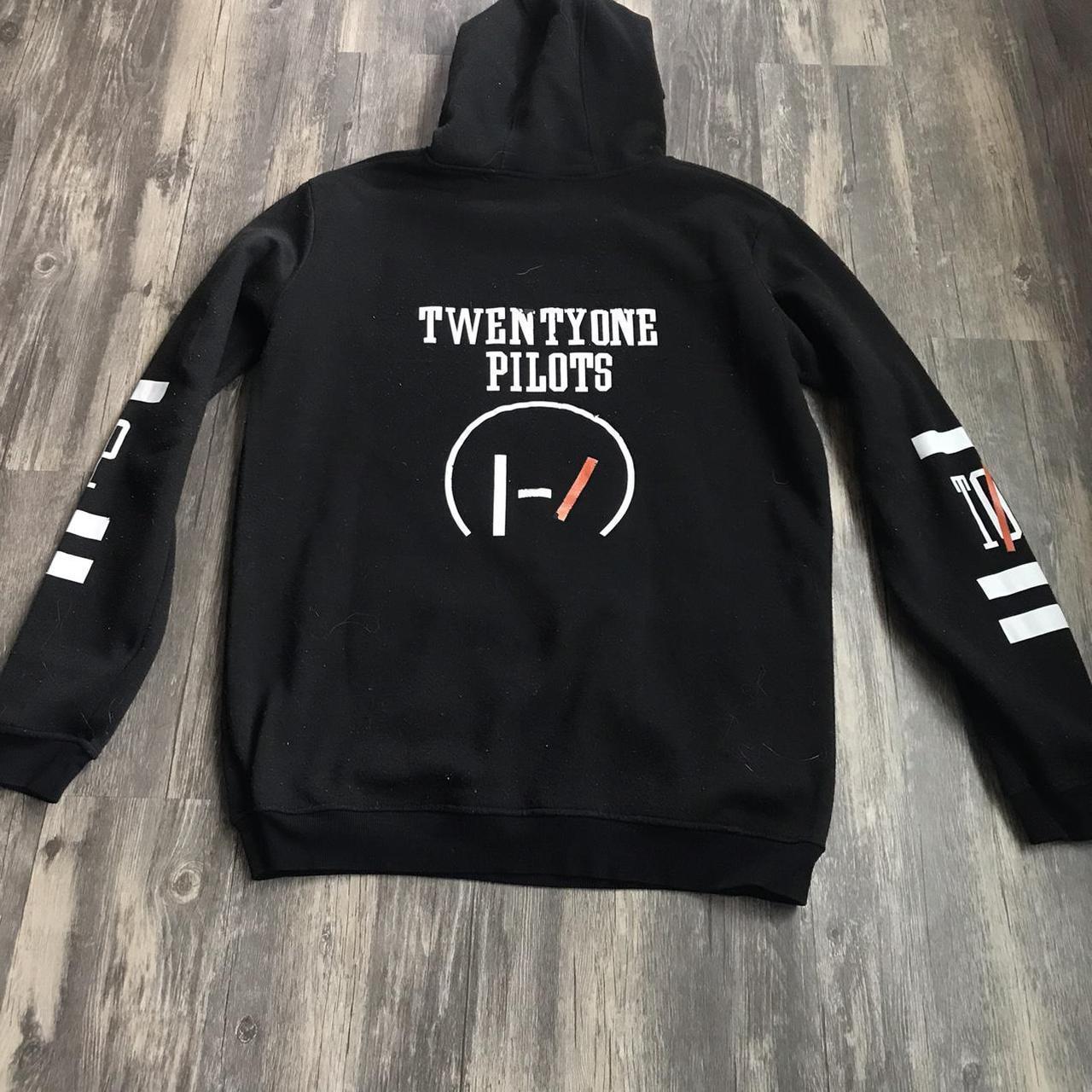 Black twenty one pilots sales hoodie